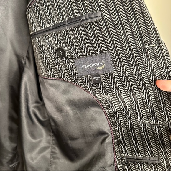 Men’s Grey Black Stripe Velour Two Button Sports Jacket - Picture 5 of 10